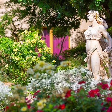 Bed & Breakfast Maison Reale 4*