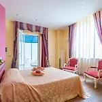 Maison Reale 4*